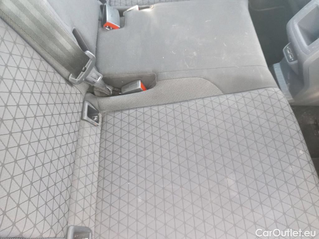  Volkswagen  T-CROSS VOLKSWAGEN  / 2018 / 5P / todoterreno Advance 1.0 TSI 85kW (115CV) DSG (AC) #14