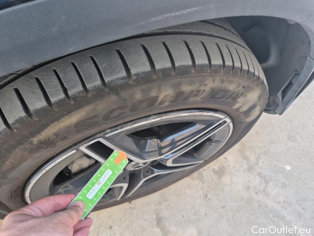  Mercedes  G-Klasee MERCEDES-BENZ GLC Coupé / 2019 / 5P / coupé GLC 300 de 4MATIC #6