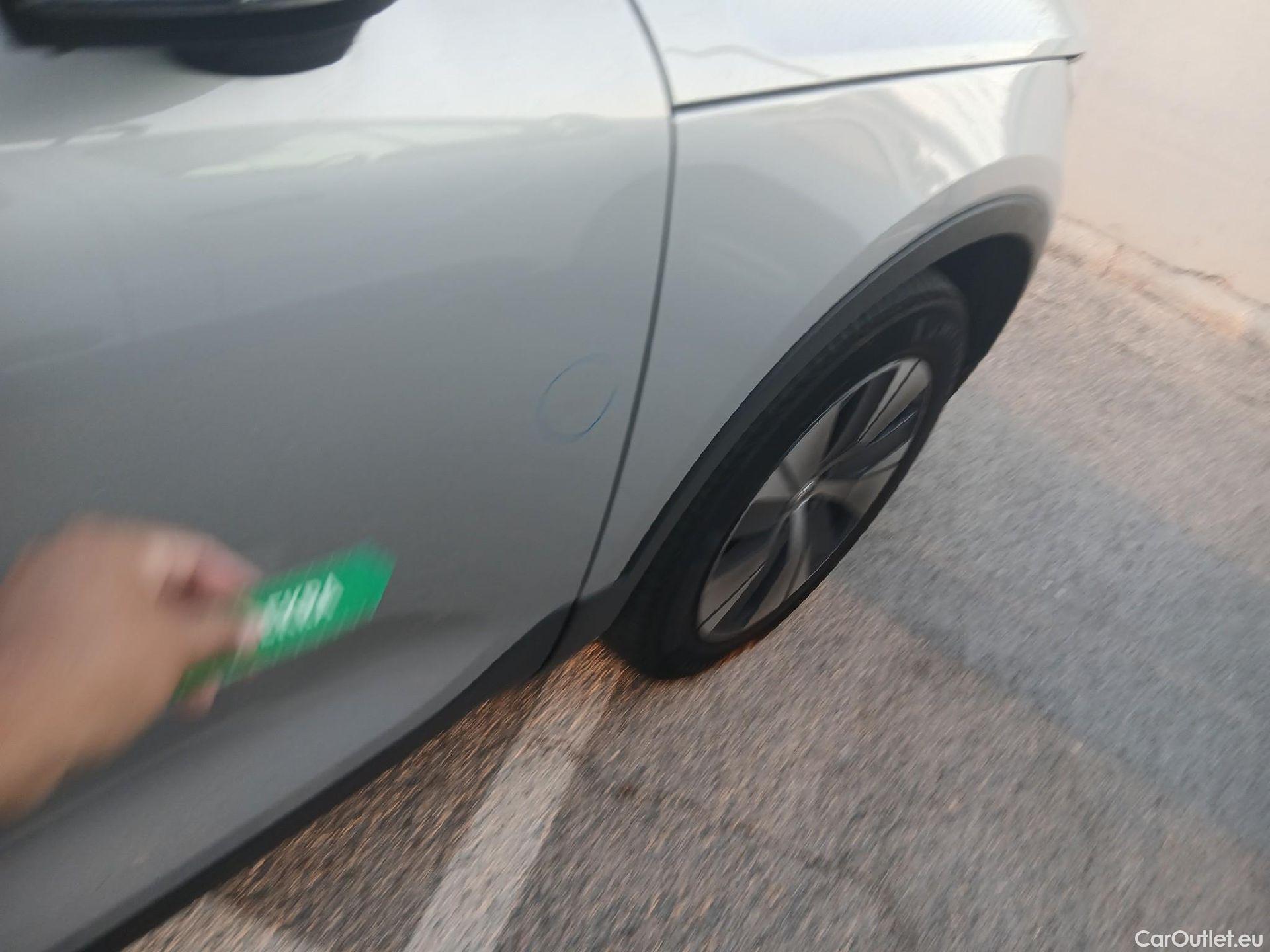  Volvo  XC 40 VOLVO XC40 / 2021 / 5P / todoterreno 1.5 T4 Recharge PHEV Core Auto #10