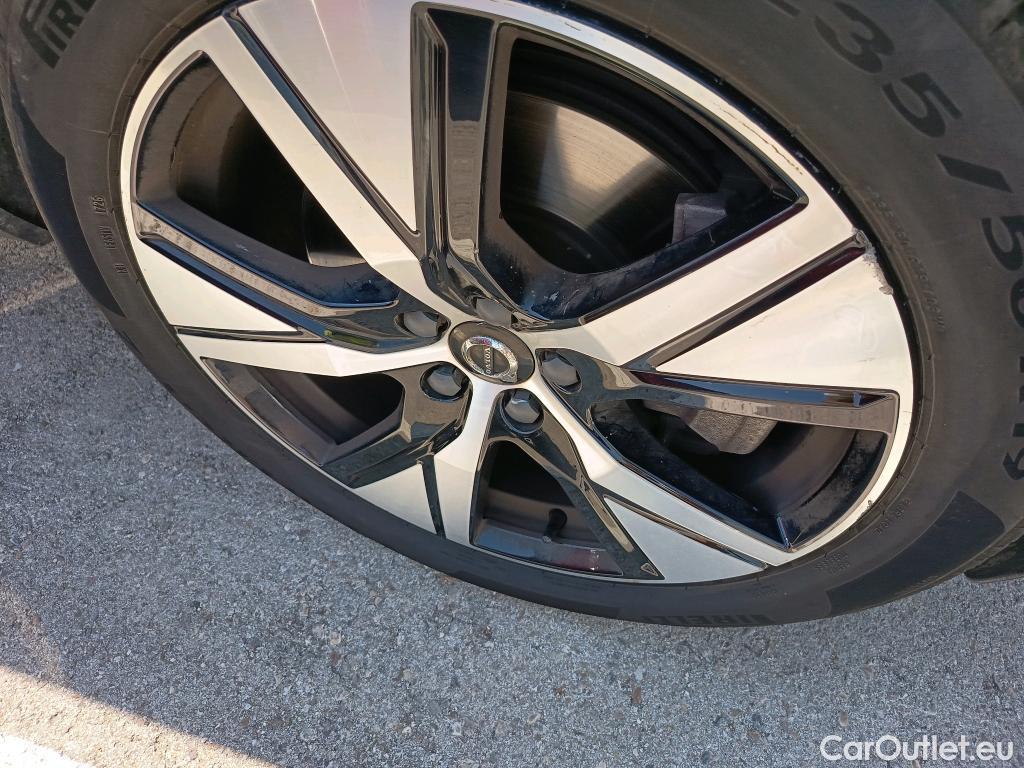  Volvo  XC 40 VOLVO XC40 / 2017 / 5P / todoterreno 1.5 T4 Twin Recharge R-Design Auto #3