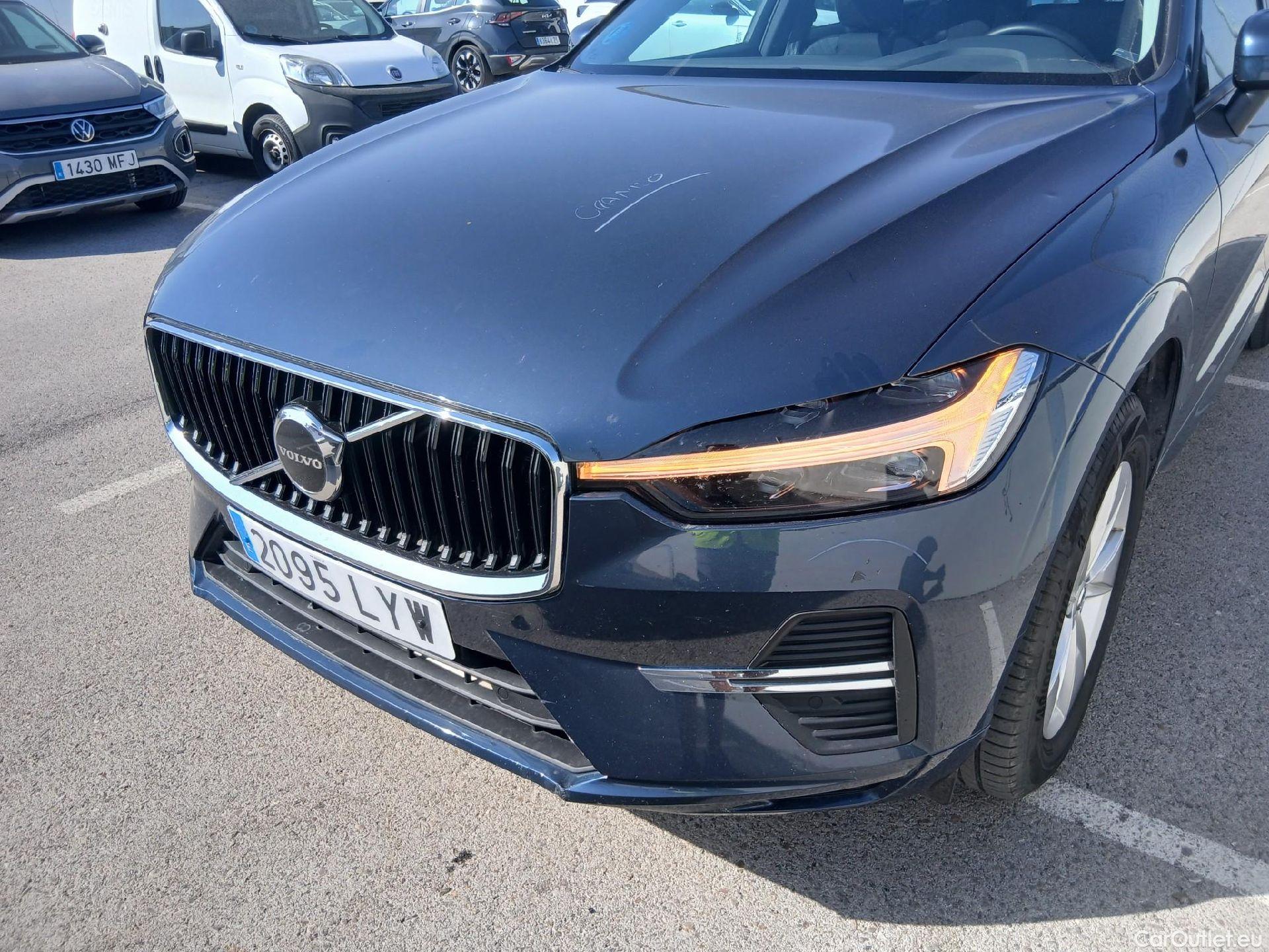  Volvo  XC60 VOLVO  / 2017 / 5P / todoterreno 2.0 B4 D Essential Auto #5