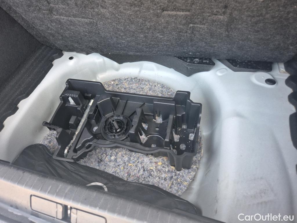  Opel  Corsa OPEL  / 2019 / 5P / berlina con portón 1.5D DT 74kW (100CV) Edition #1