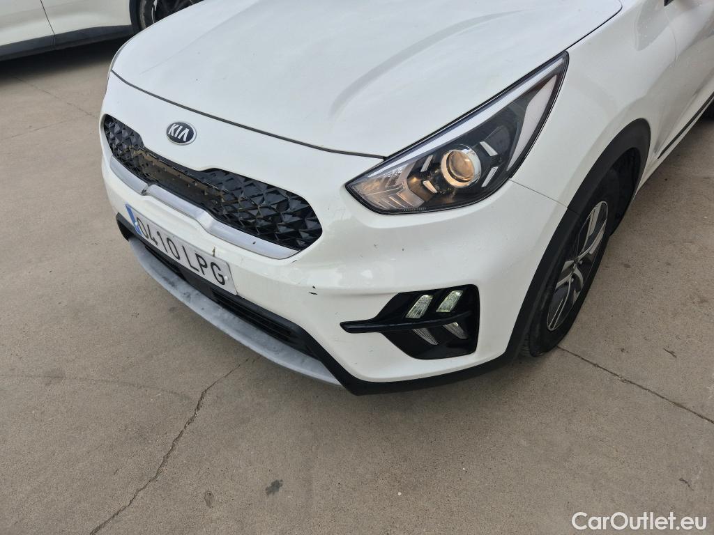  KIA  Niro KIA  / 2019 / 5P / crossover 1.6 GDi HEV 104kW (141CV) Drive #5