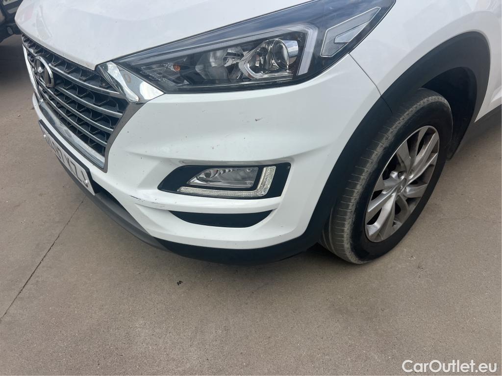  Hyundai  Tucson HYUNDAI  / 2018 / 5P / todoterreno  CRDI 1.6 116CV 48V 4X2 SLE SKY(SL)(SP) #16