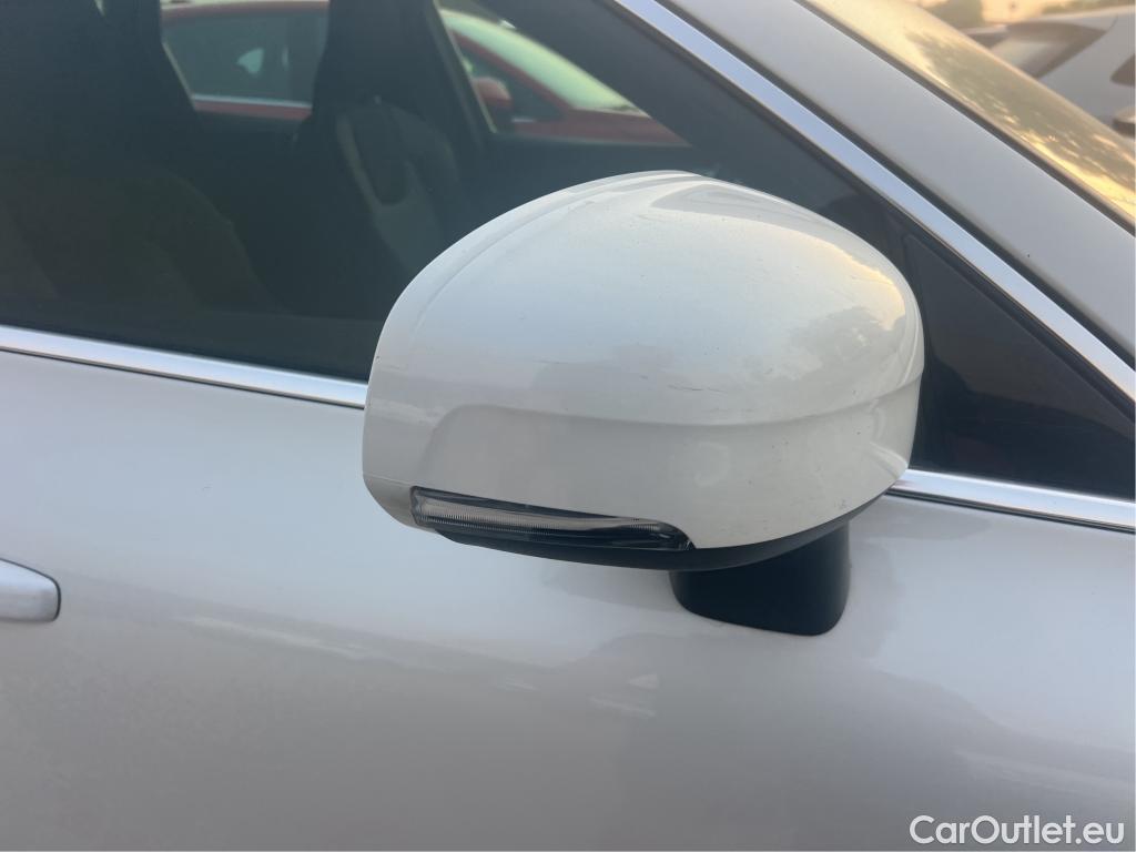 Volvo  XC60 VOLVO  / 2017 / 5P / todoterreno 2.0 B4 D Core Auto #29