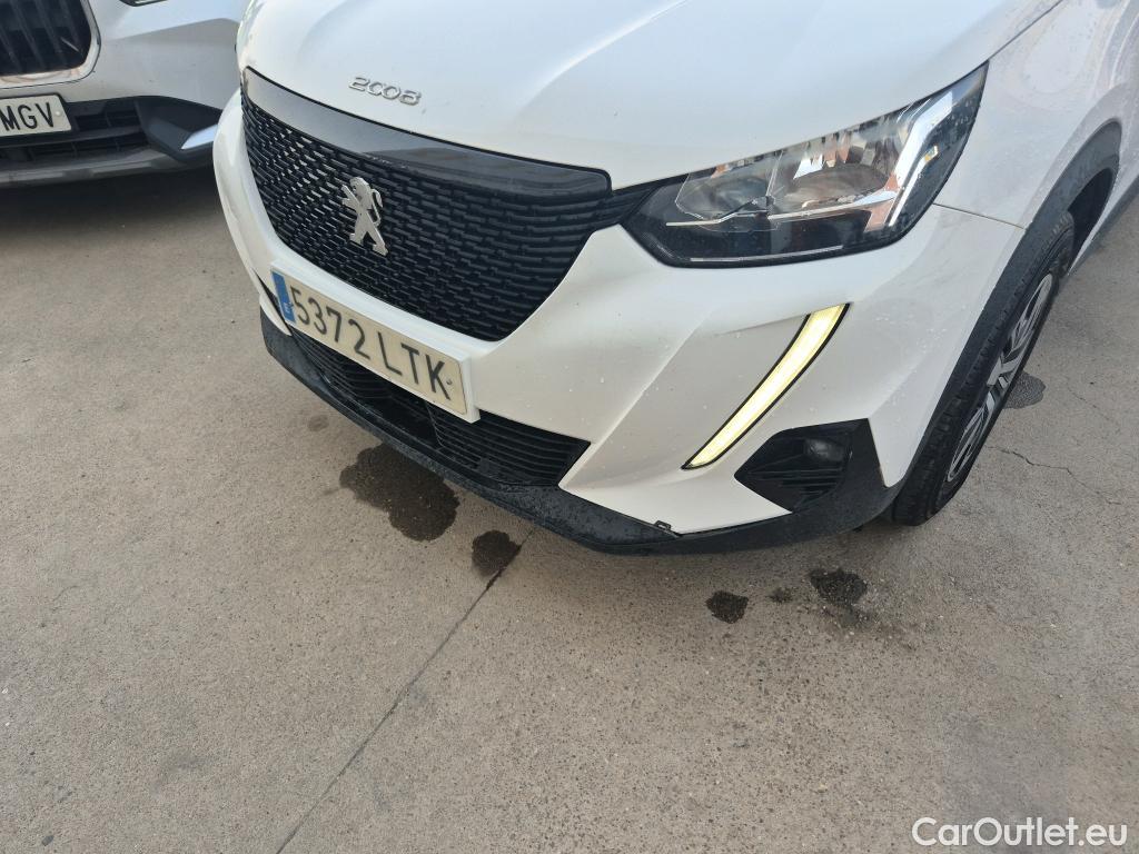  Peugeot  2008 PEUGEOT  / 2019 / 5P / todoterreno Active Puretech 100 S&S BVM6 #18