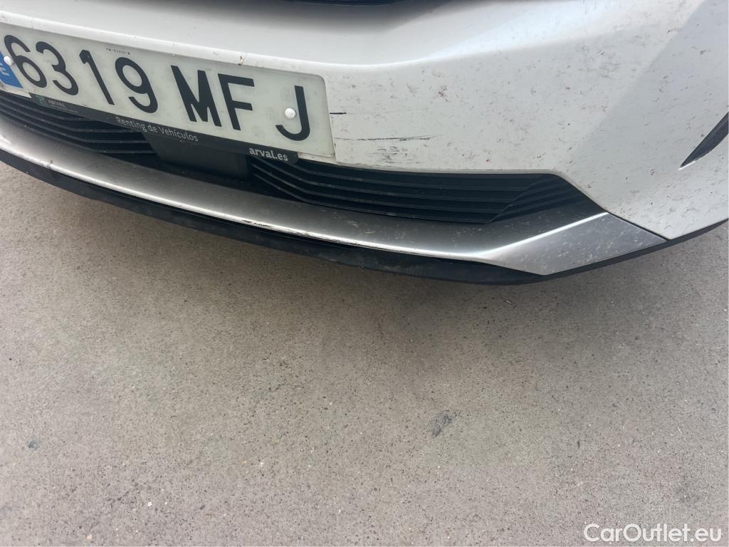  Peugeot  3008 PEUGEOT  / 2020 / 5P / todoterreno 1.5 BlueHDi 96kW S&S Allure Pack EAT8 #35