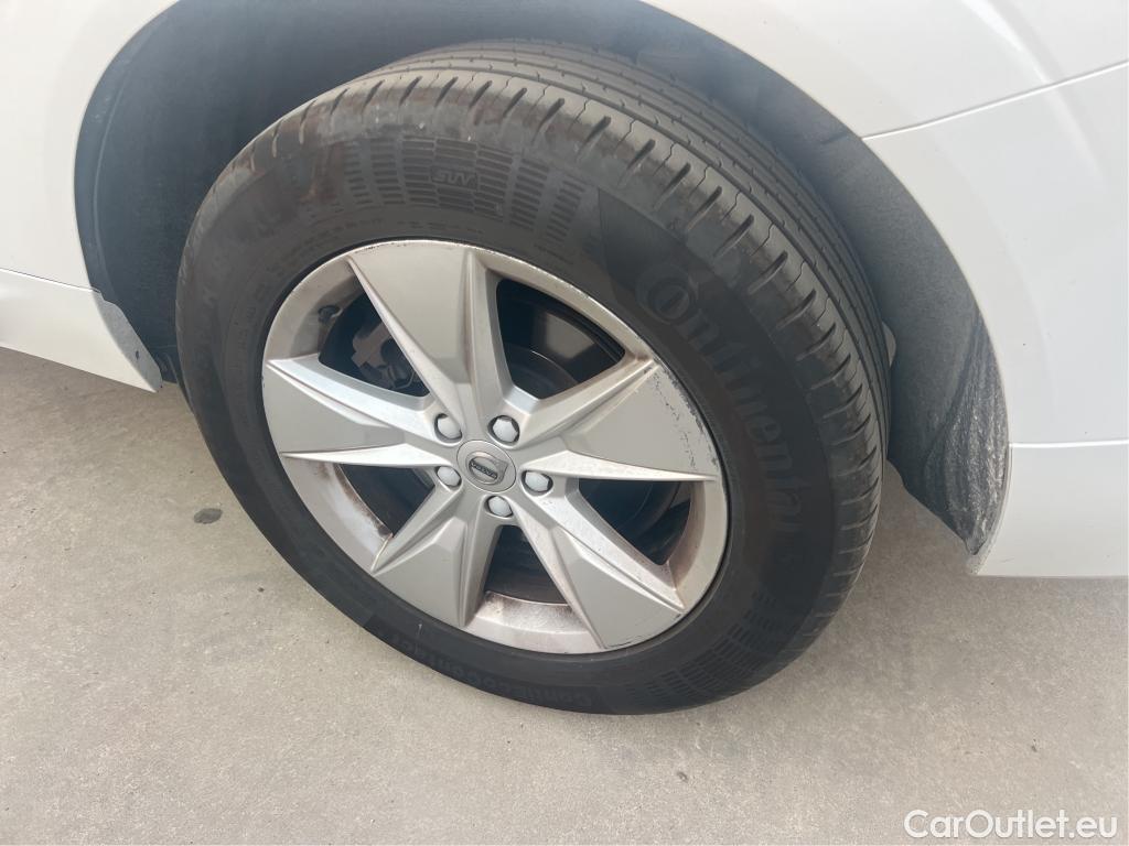  Volvo  XC60 VOLVO  / 2017 / 5P / todoterreno 2.0 B4 D Core Auto #12