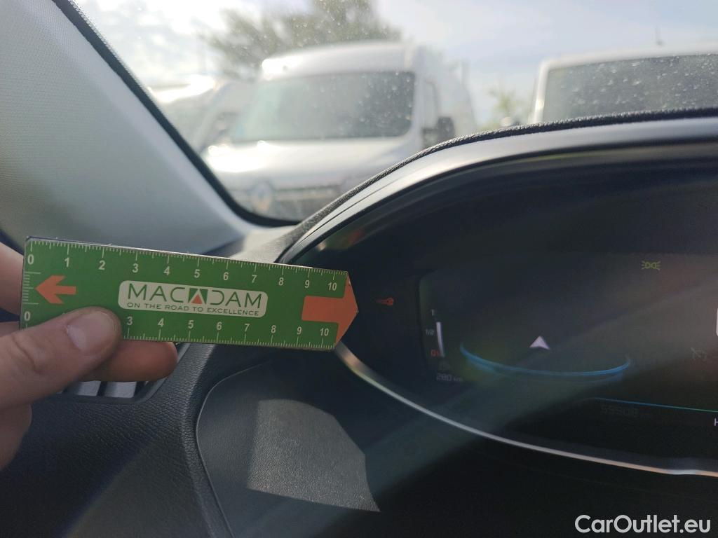  Peugeot  3008 PEUGEOT  Hybrid / 2020 / 5P / todoterreno 225 e-EAT8 Allure Pack #13