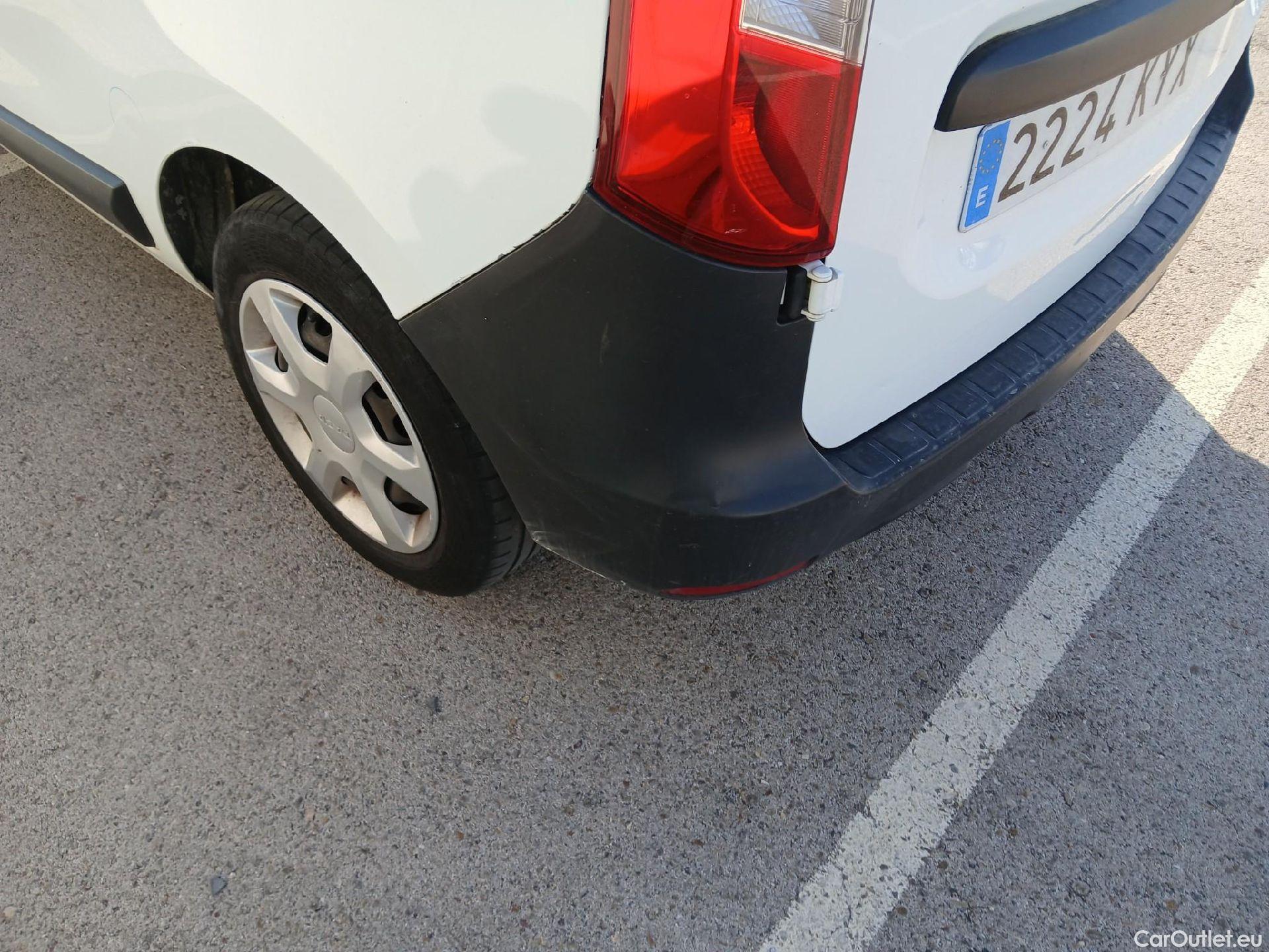  Dacia  Dokker DACIA  / 2013 / 4P / furgón derivado de turismo Van Essential 1.6 75kW (100CV) GLP #36