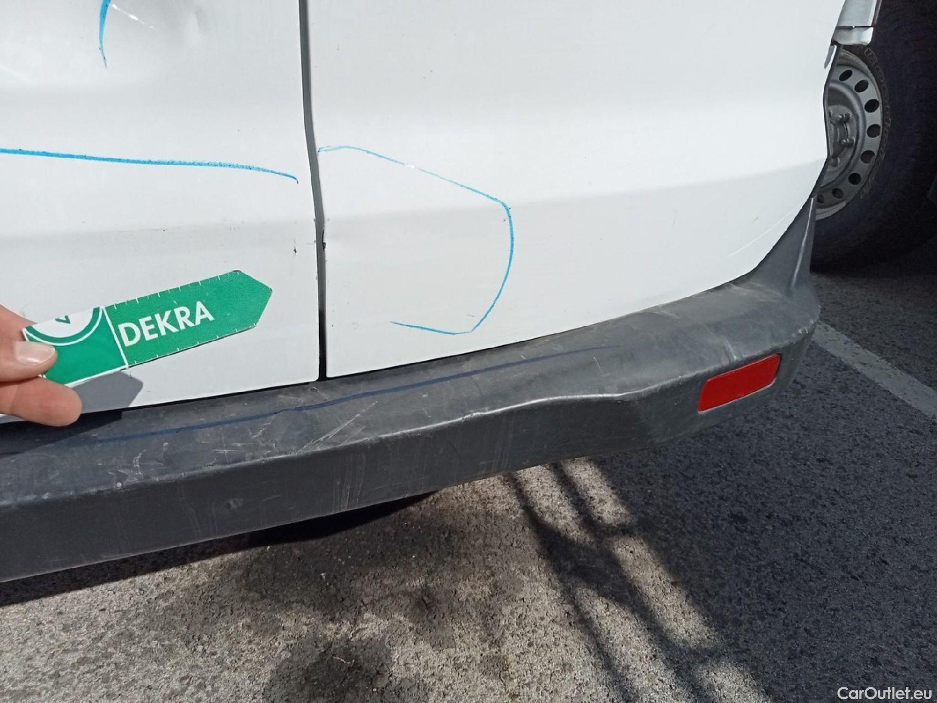  Ford  Transit FORD  Courier/2014/4P/furgón der.turis Van 1.5 TDCi 75kW Trend #23