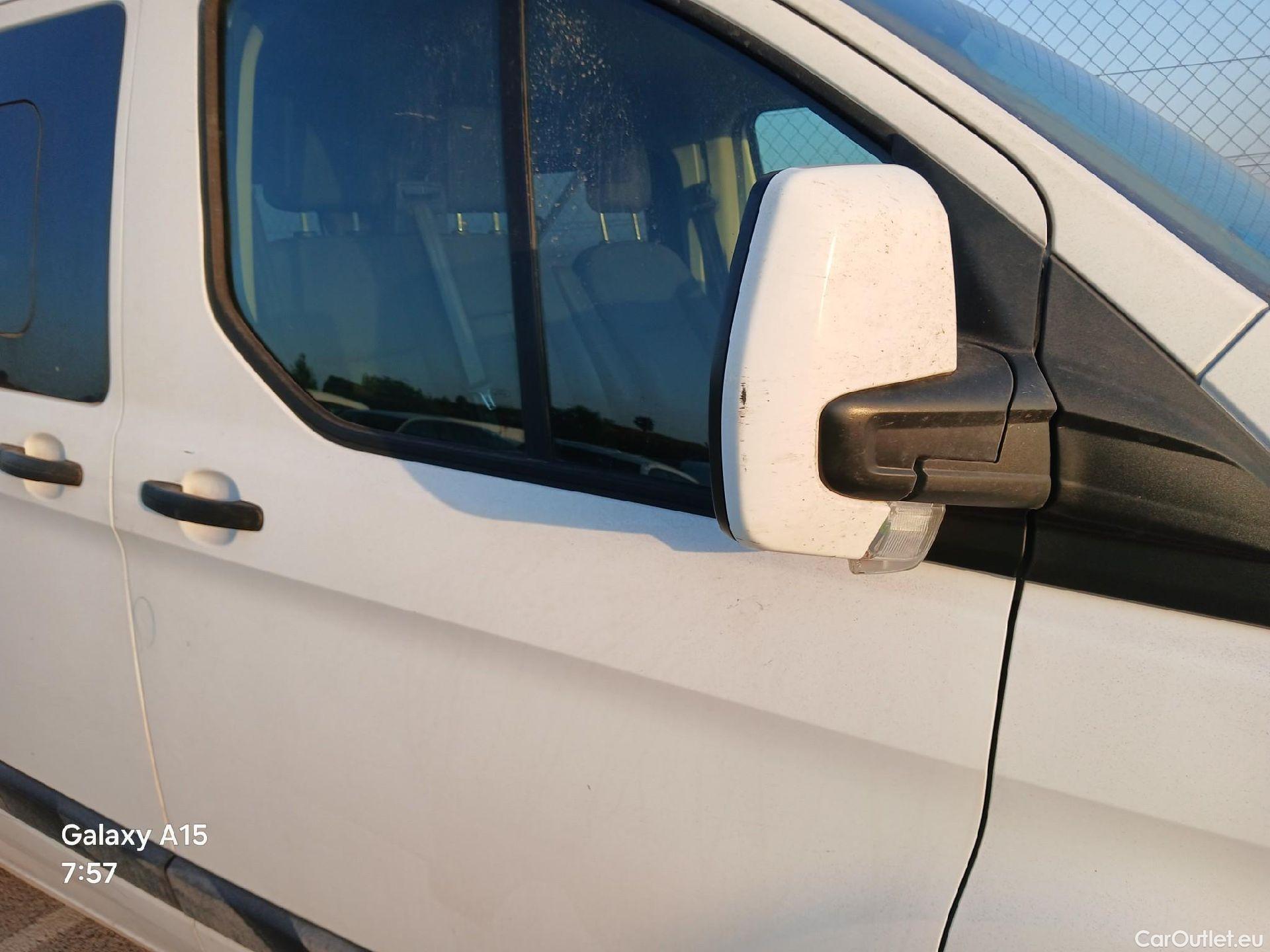  Ford  Transit FORD  Custom / 2012 / 4P / combi Kombi 2.0 TDCI 96kW 320 L1 Trend #53