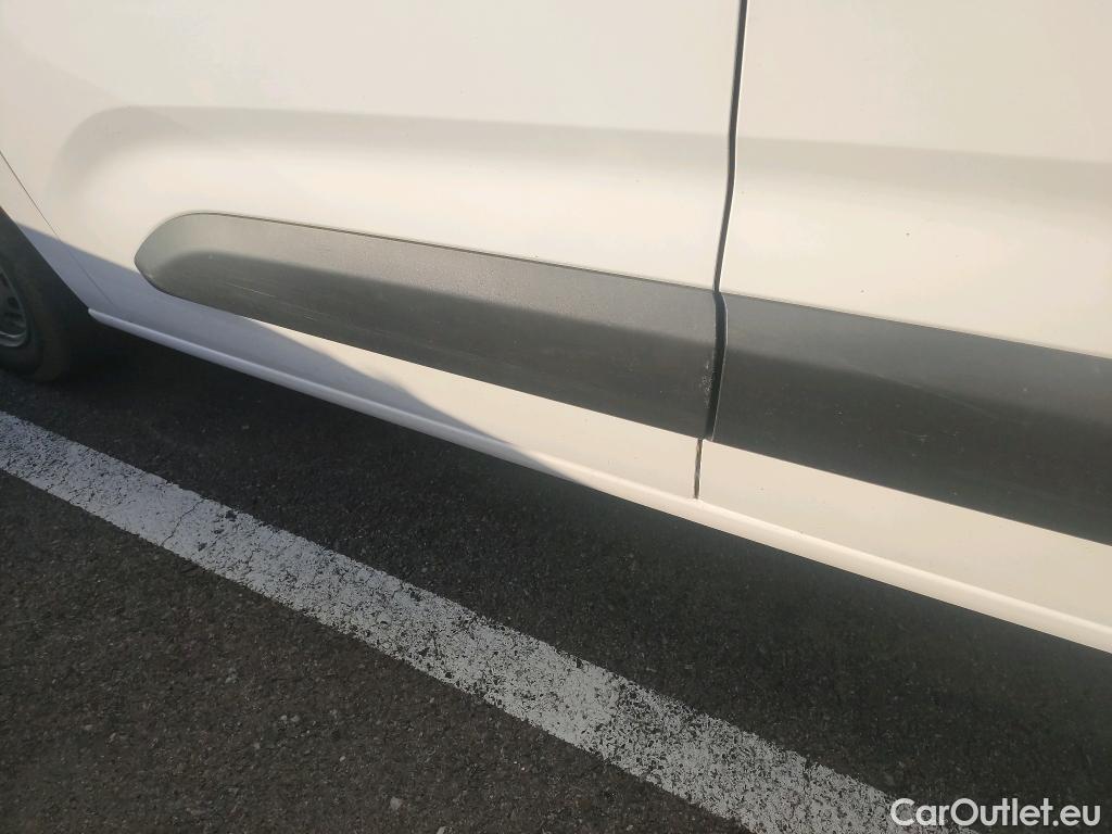  Citroen  Berlingo CITROEN  / 2018 / 3P / furgón derivado de turismo Talla M BlueHDi 100 CONTROL (AC2) #28