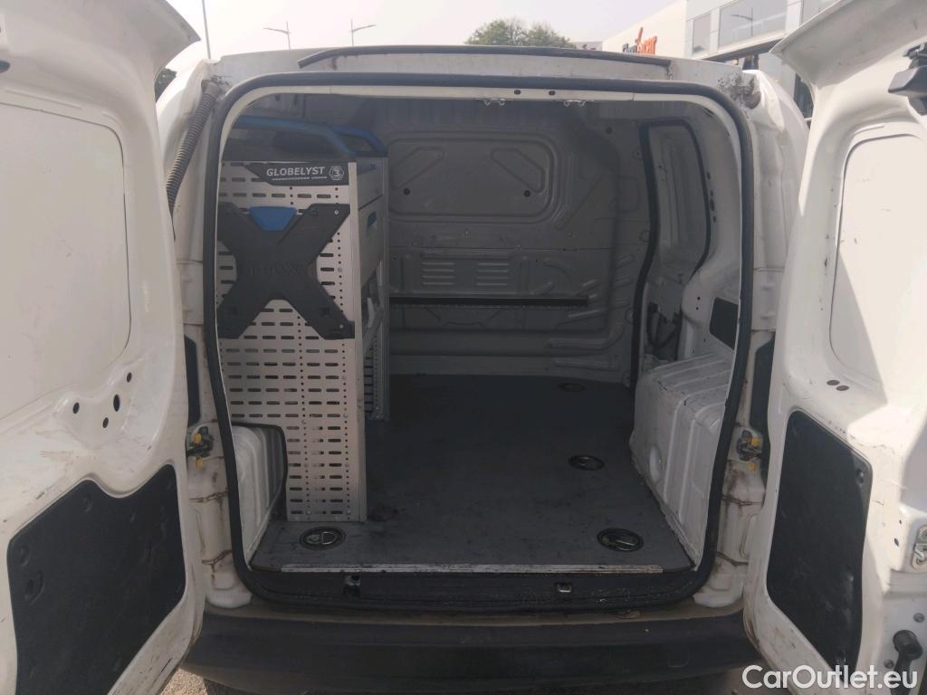  Fiat  Fiorino FIAT  / 2016 / 3P / furgón derivado de turismo Cargo Base 1.3 Mjet 59kW (80CV) E6 #15