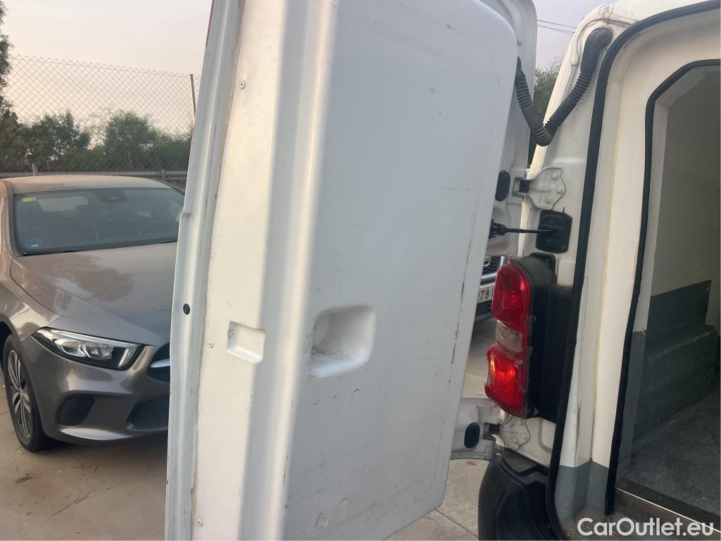  Citroen  Jumpy CITROEN  / 2016 / 4P / furgón Talla M BlueHDi 120 S&S 6v Control #72