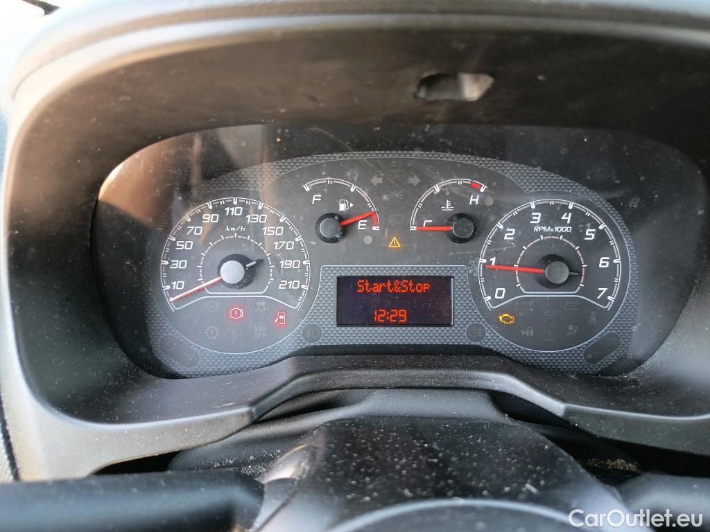  Fiat  Fiorino FIAT  / 2016 / 4P / combi Combi SX N1 1.3 Mjet 59kW (80CV) #15