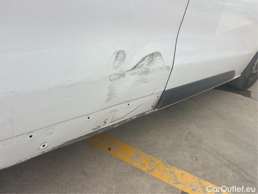  Citroen  Jumpy CITROEN  / 2016 / 4P / furgón Talla M BlueHDi 120 S&S 6v Control #19