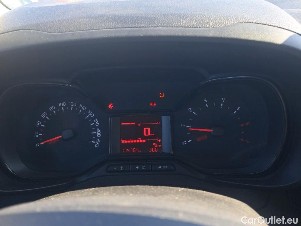  Citroen  Berlingo CITROEN  / 2018 / 4P / furgón derivado de turismo Talla M BlueHDi 100 #51