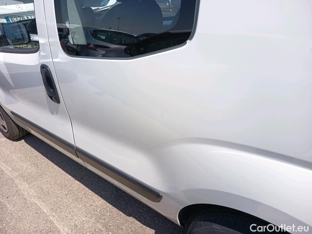  Fiat  Fiorino FIAT  / 2016 / 4P / combi Combi SX N1 1.3 Mjet 59kW (80CV) #17