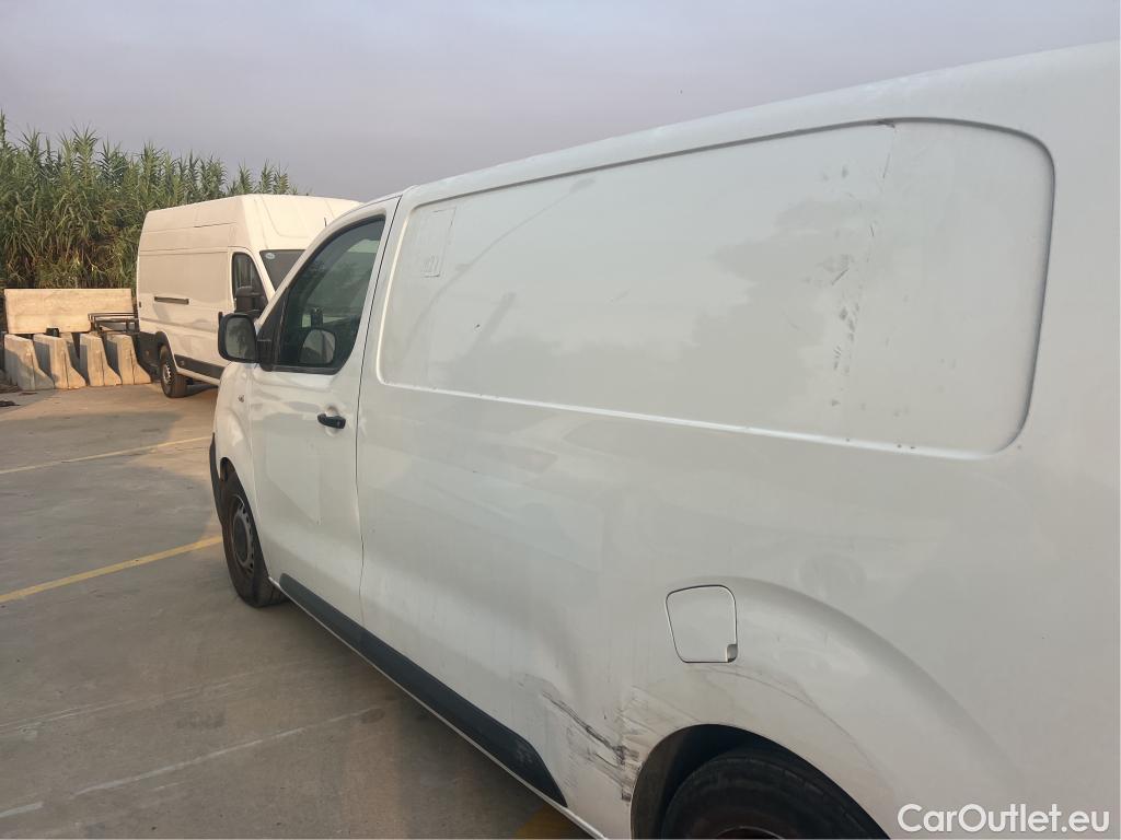  Citroen  Jumpy CITROEN  / 2016 / 4P / furgón Talla M BlueHDi 120 S&S 6v Control #37
