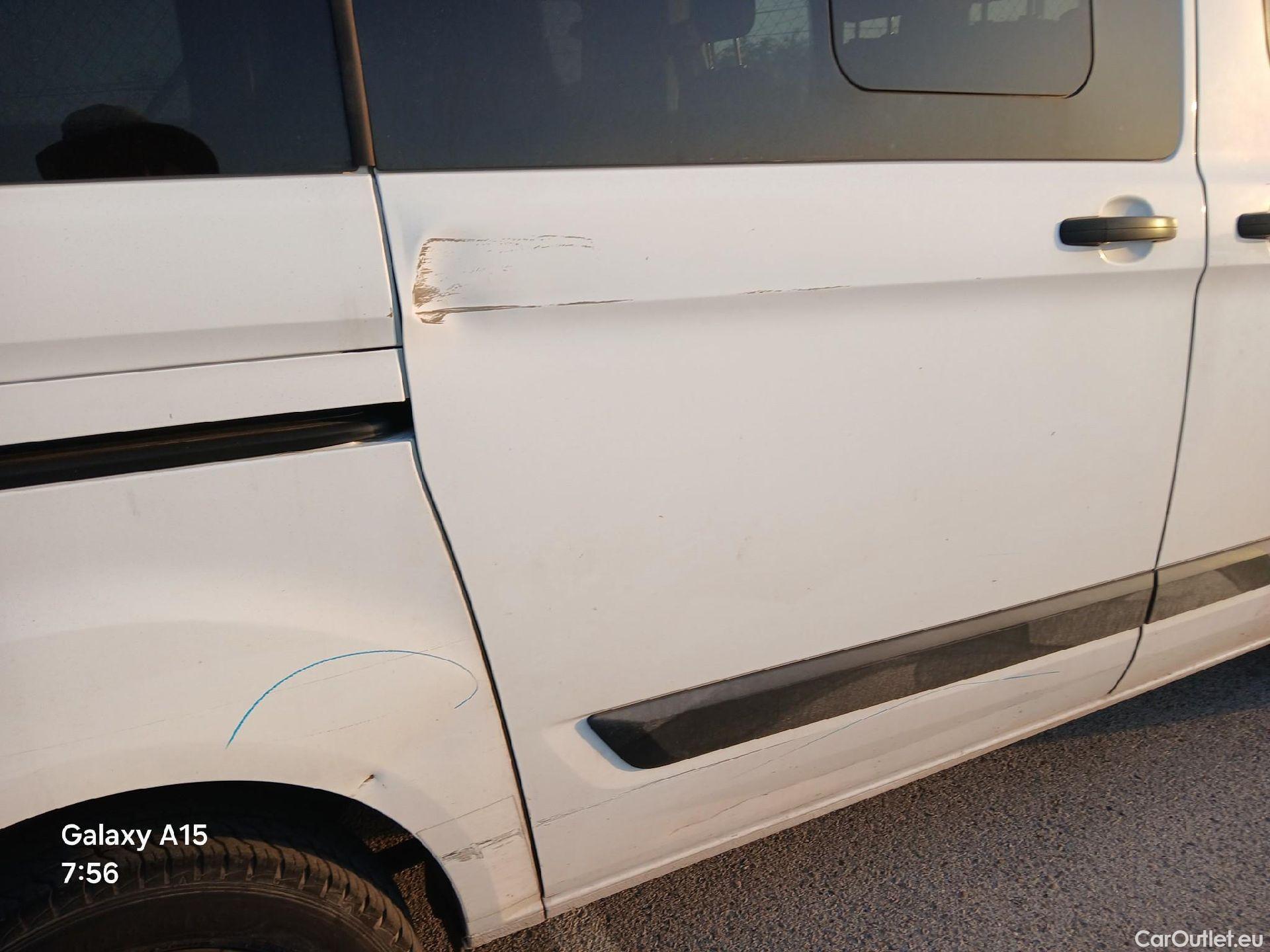  Ford  Transit FORD  Custom / 2012 / 4P / combi Kombi 2.0 TDCI 96kW 320 L1 Trend #48