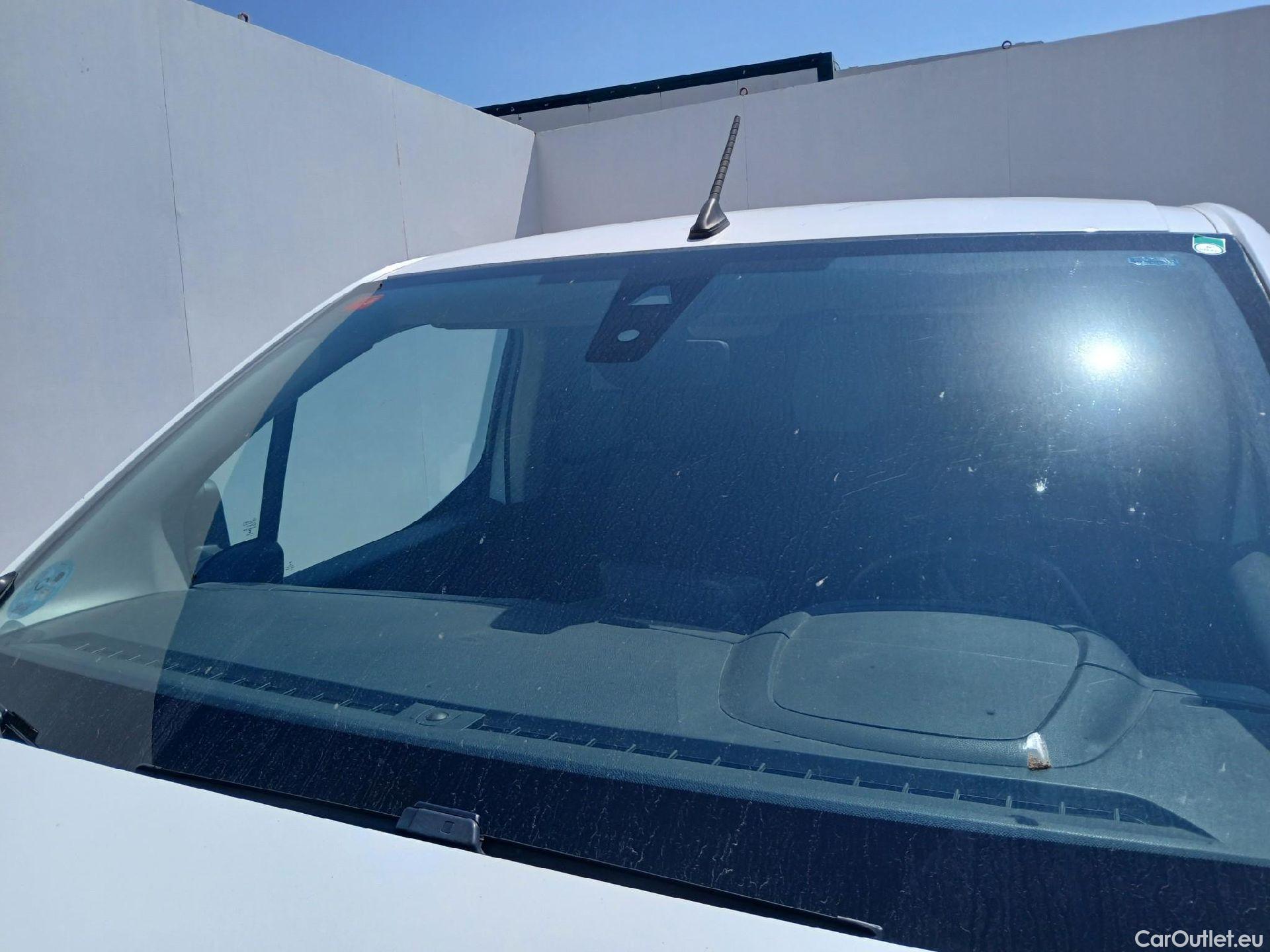  Citroen  Berlingo CITROEN  / 2015 / 4P / combi Talla M BlueHDi 100 S&S LIVE (IND) #10