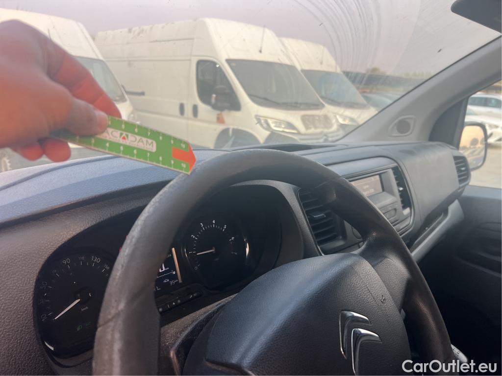  Citroen  Jumpy CITROEN  / 2016 / 4P / furgón Talla M BlueHDi 120 S&S 6v Control #67