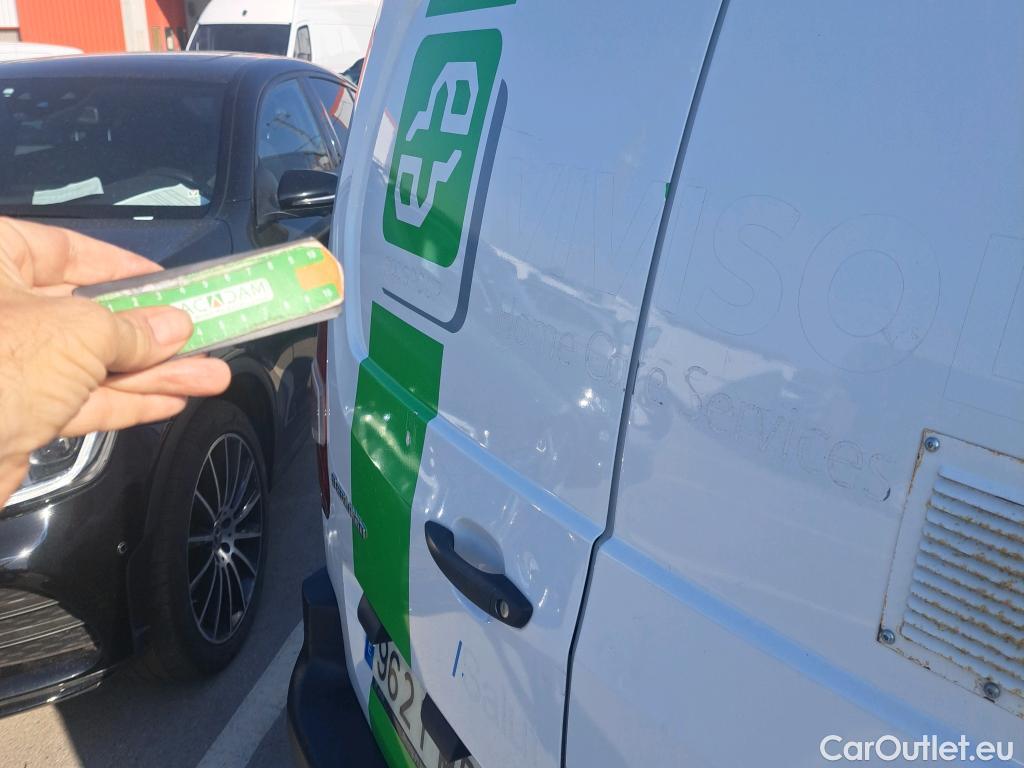  Citroen  Berlingo CITROEN  / 2018 / 4P / furgón derivado de turismo Talla M BlueHDi 100 #6