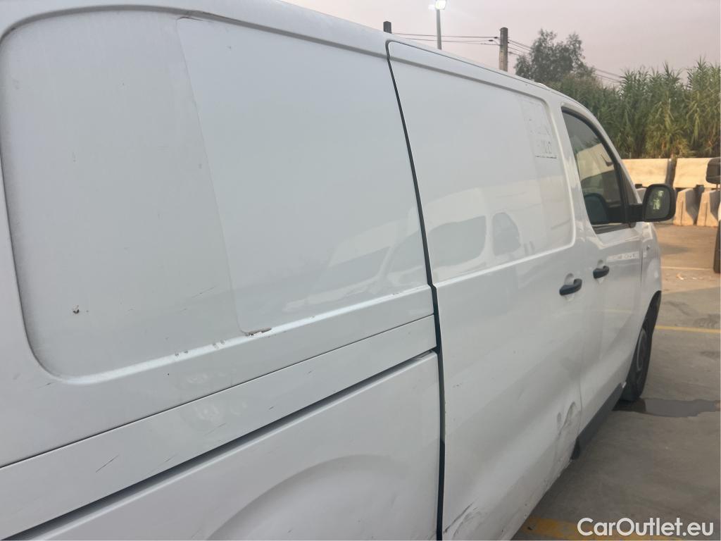  Citroen  Jumpy CITROEN  / 2016 / 4P / furgón Talla M BlueHDi 120 S&S 6v Control #39