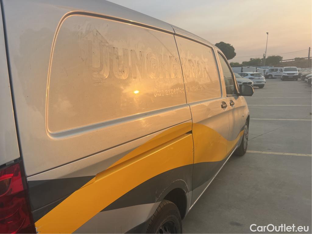  Mercedes  Vito MERCEDES-BENZ  / 2014 / 4P / furgón 111 CDI Larga #16