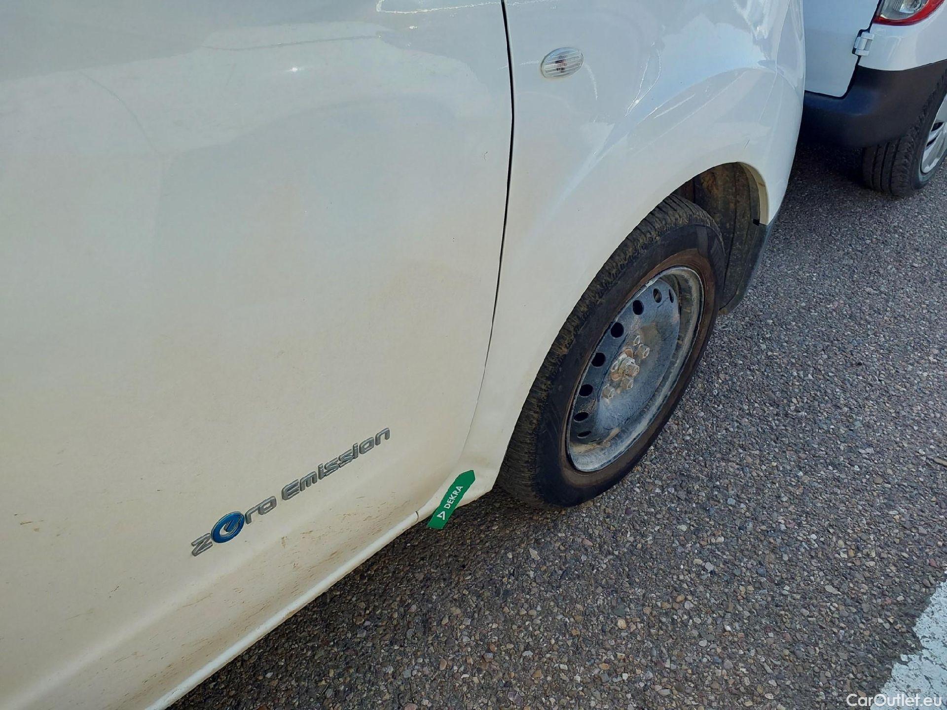  Nissan  NV200 NISSAN e- / 2009 / 4P / furgón Furgón 4p 40 kWh PROFESIONAL #10