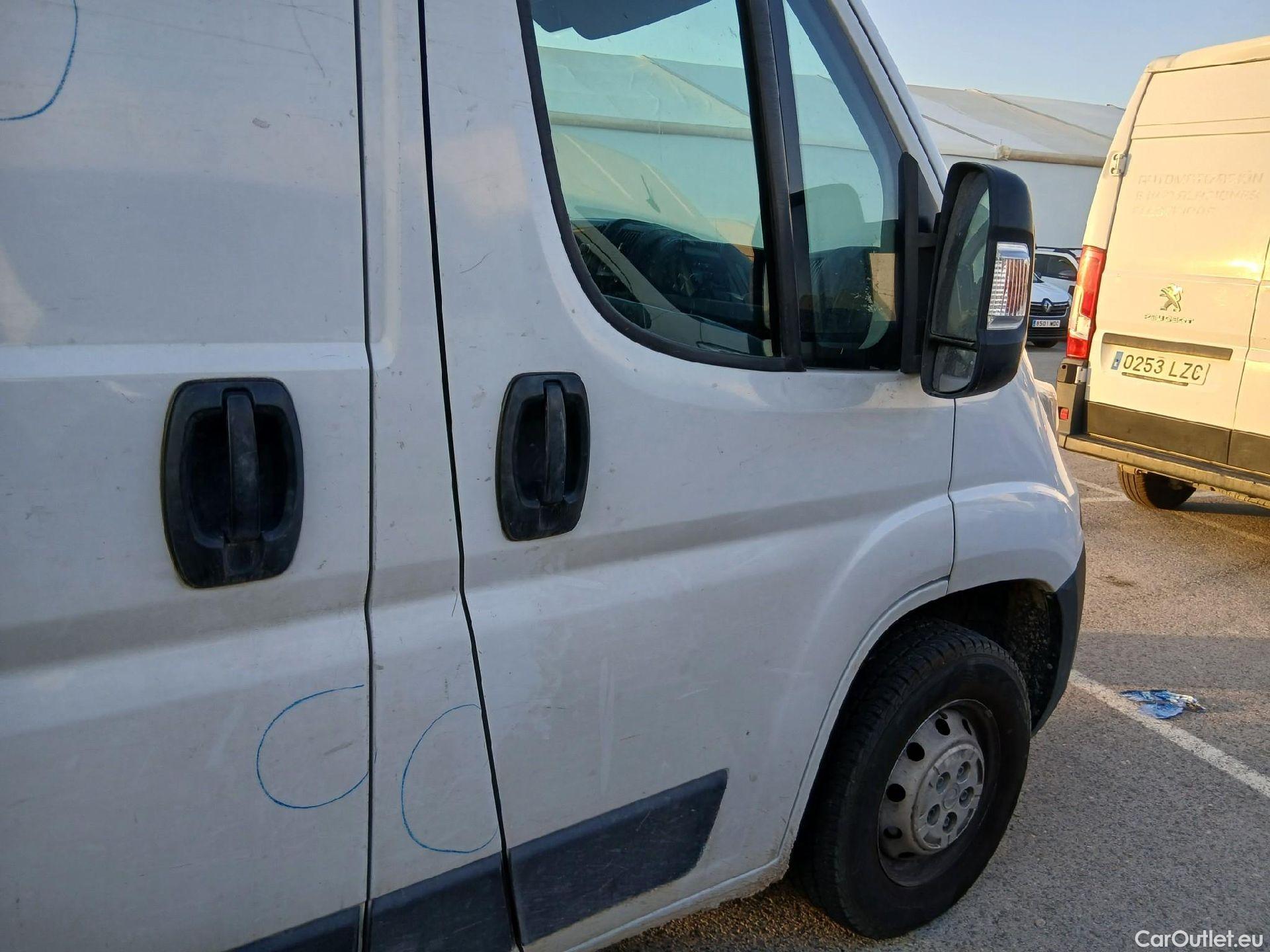  Opel  Movano OPEL  / 2021 / 4P / Furgón Base L2H2 3.5T 2.2 BlueHDi #50