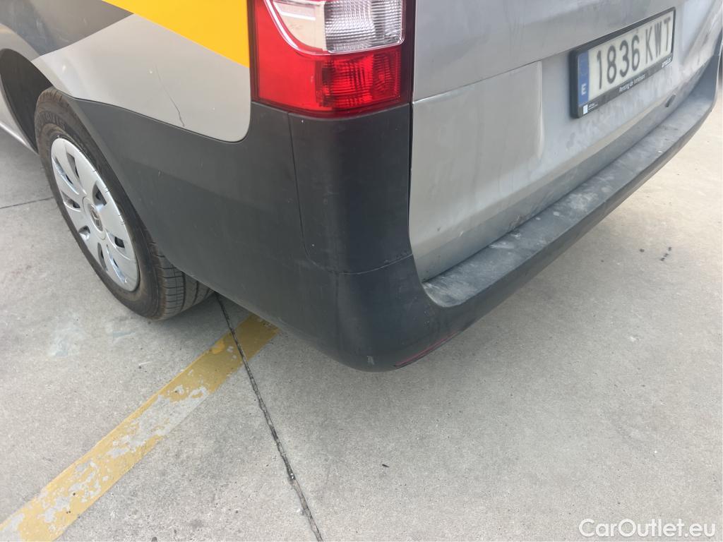  Mercedes  Vito MERCEDES-BENZ  / 2014 / 4P / furgón 111 CDI Larga #38