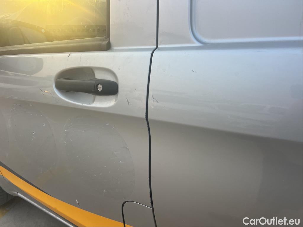  Mercedes  Vito MERCEDES-BENZ  / 2014 / 4P / furgón 111 CDI Larga #26