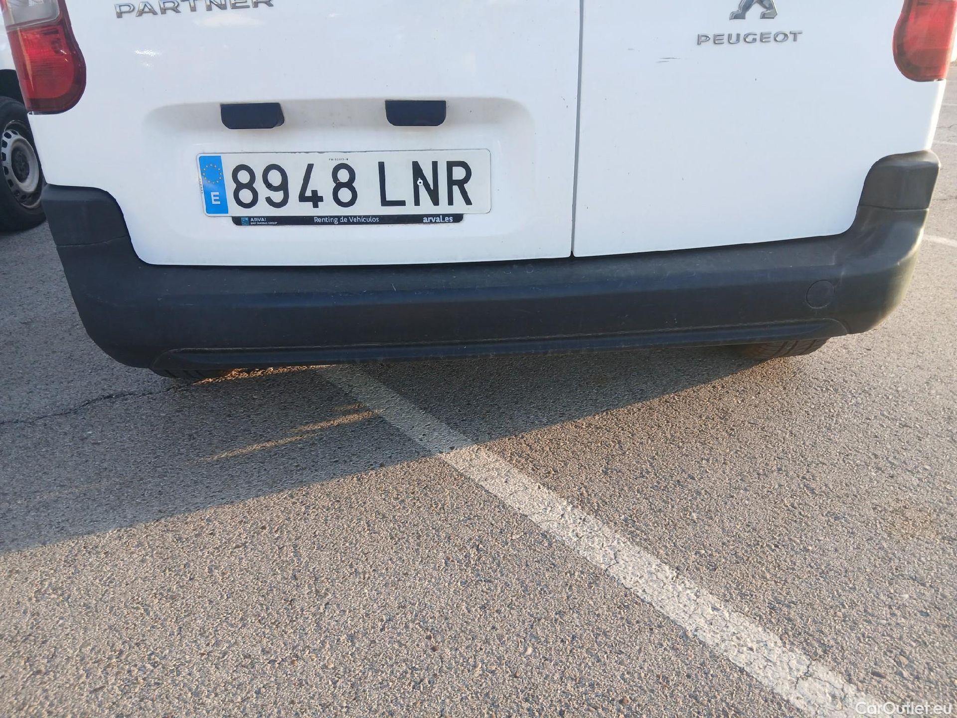  Peugeot  Partner PEUGEOT  / 2018 / 3P / furgón derivado de turismo Pro Standard 600kg BlueHDi 73kW (AC) #13