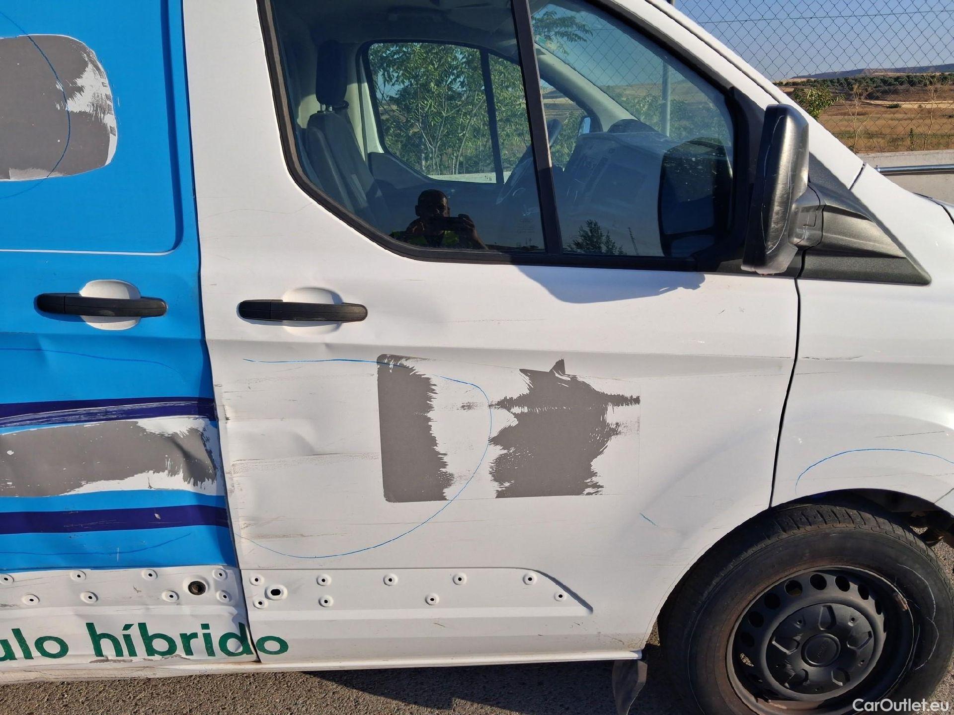 Ford  Transit FORD  Custom / 2012 / 4P / furgón Van 2.0 TDCI 96kW 320 L1 MHEV Ambiente #61