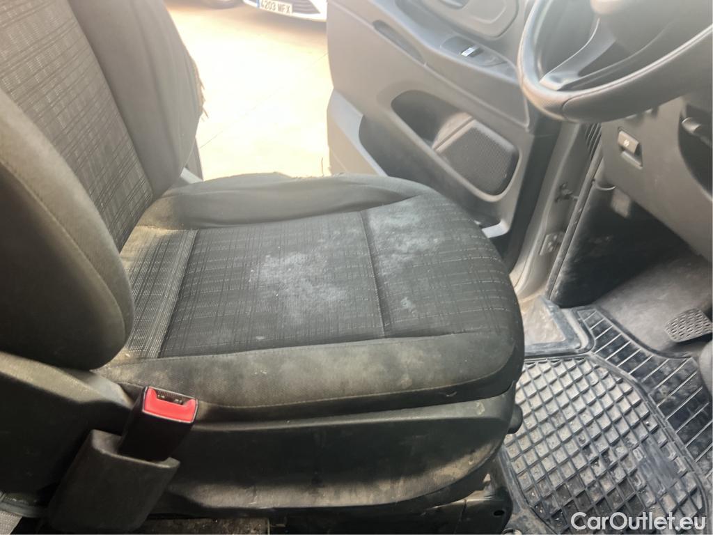  Mercedes  Vito MERCEDES-BENZ  / 2014 / 4P / furgón 111 CDI Larga #33