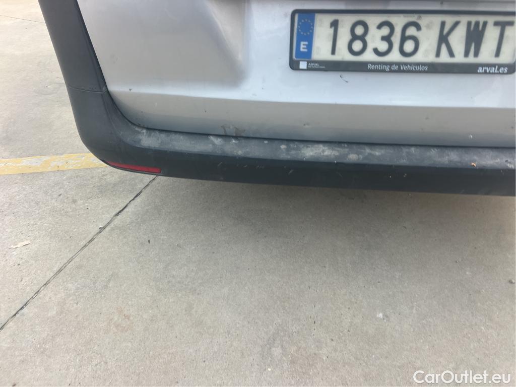  Mercedes  Vito MERCEDES-BENZ  / 2014 / 4P / furgón 111 CDI Larga #37