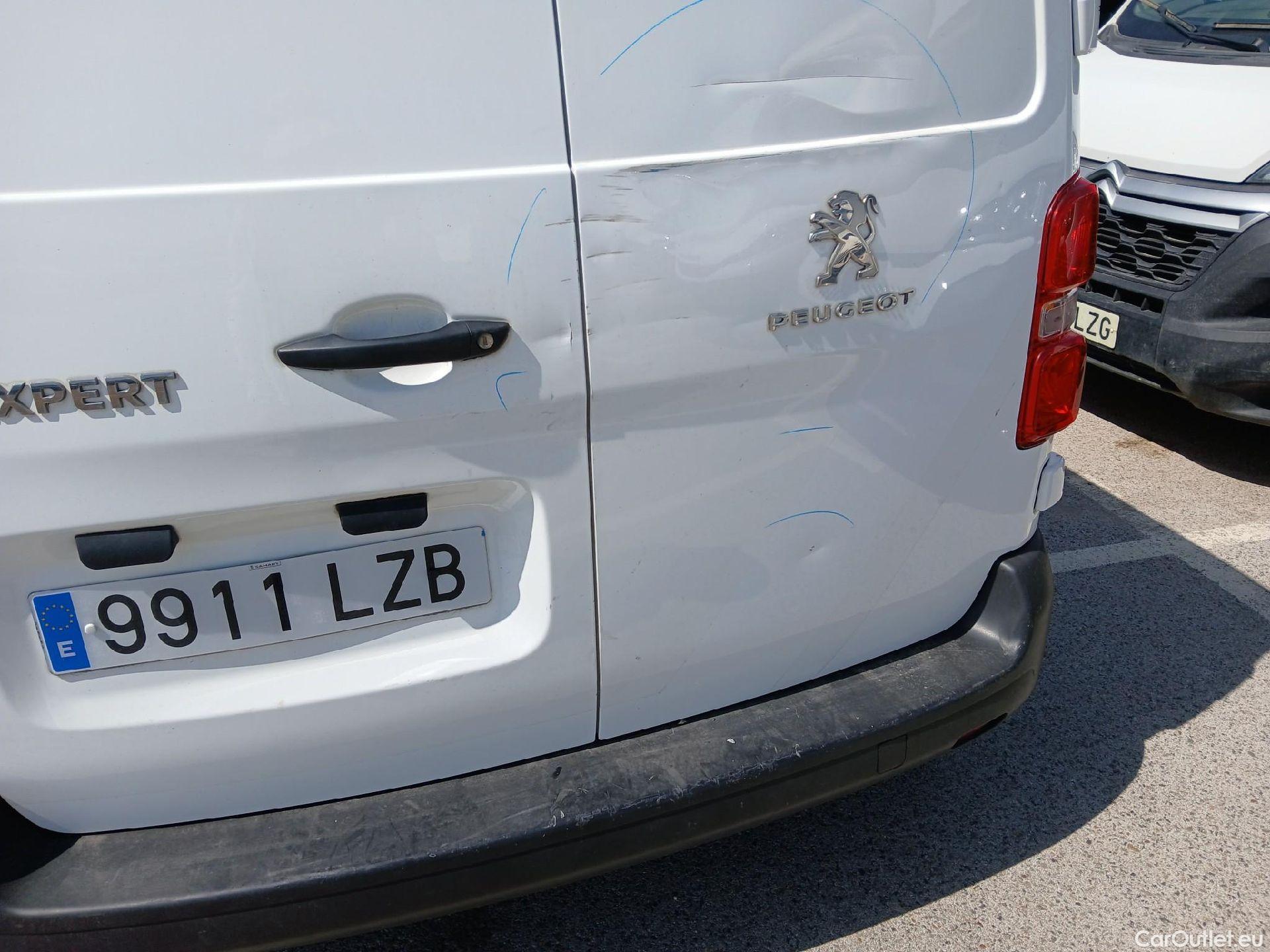  Peugeot  Expert PEUGEOT  / 2016 / 4P / furgón Furgón Pro 1.5 BlueHDi 120 Standard #29