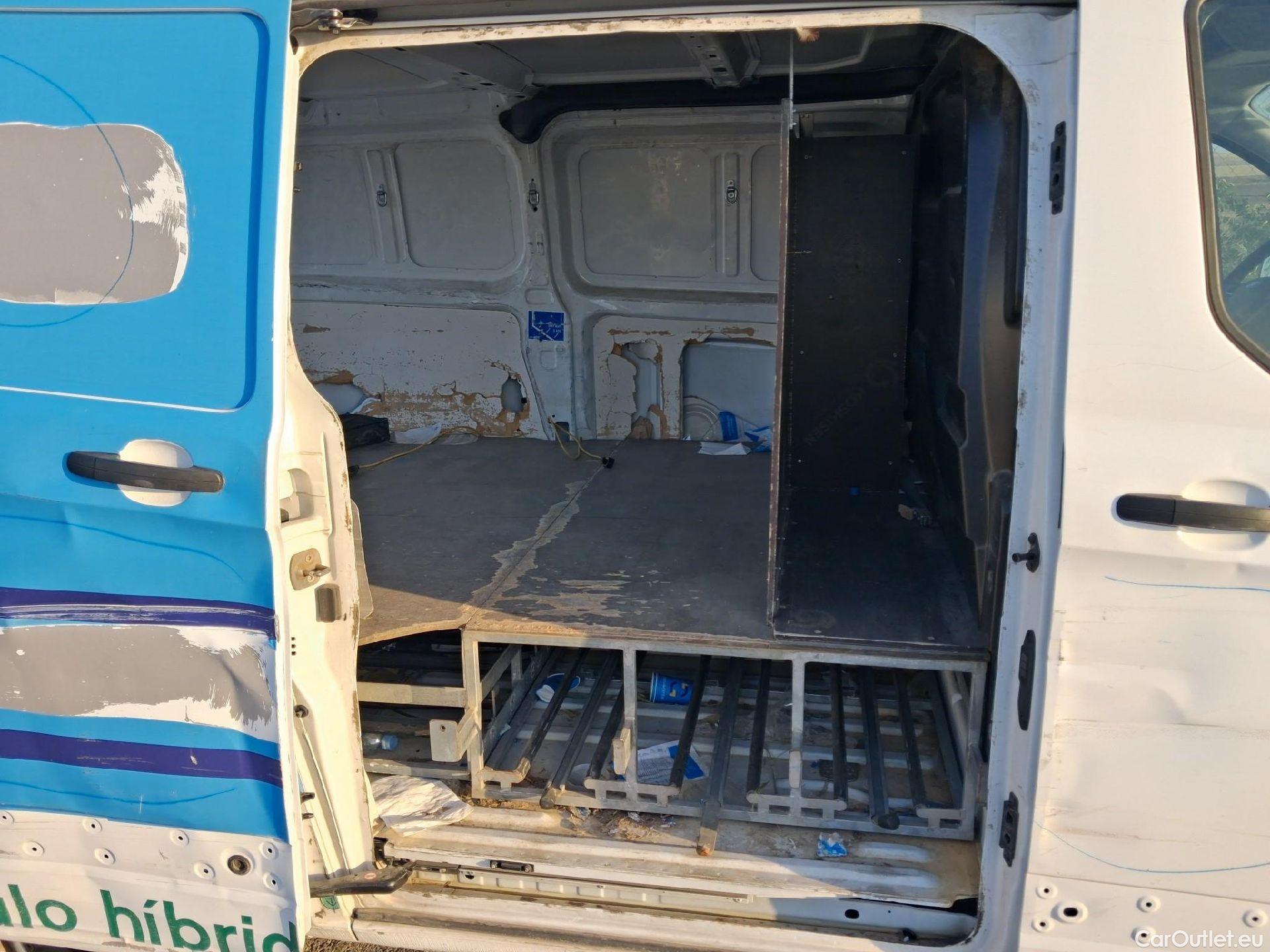  Ford  Transit FORD  Custom / 2012 / 4P / furgón Van 2.0 TDCI 96kW 320 L1 MHEV Ambiente #77