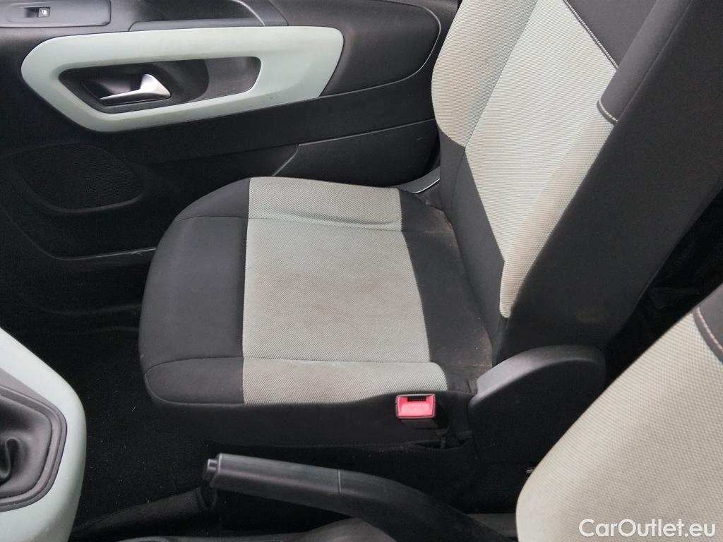  Citroen  Berlingo CITROEN  / 2018 / 5P / monovolumen compacto Talla M BlueHDi 100 S&S FEEL #30