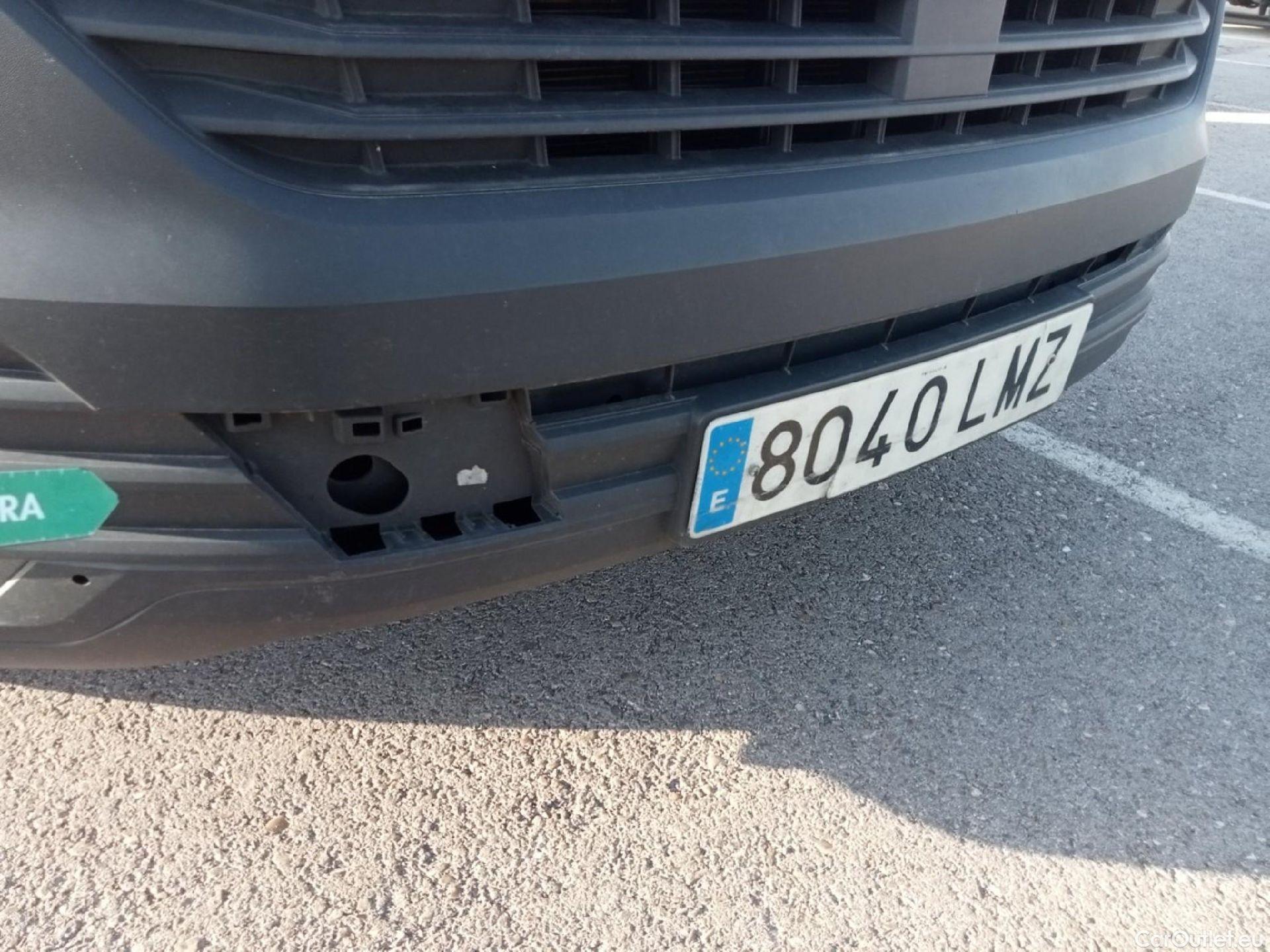  Volkswagen  Transporter VOLKSWAGEN  / 2020 / 4P / combi Kombi Corto TN 2.0 TDI 81kW (110CV) BMT #10