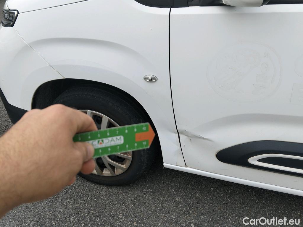  Citroen  Berlingo CITROEN  / 2018 / 5P / monovolumen compacto Talla M BlueHDi 100 S&S FEEL #19