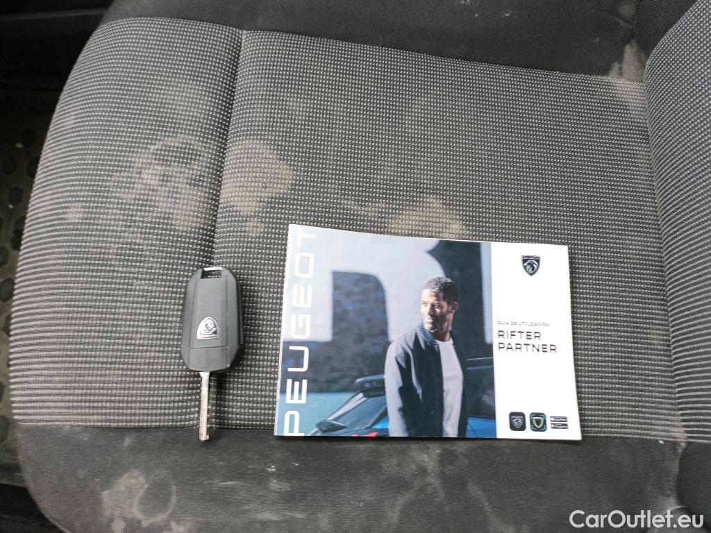  Peugeot  RIFTER PEUGEOT  / 2024 / 4P / combi Active Business Standard BlueHDi 100 #3