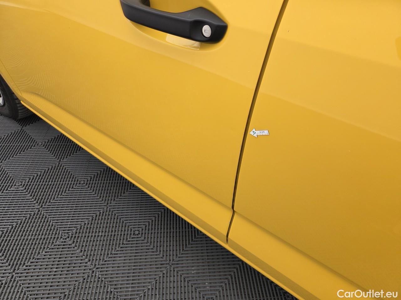  Volkswagen  Caddy Cargo 2.0 TDI 90 kW DSG #1