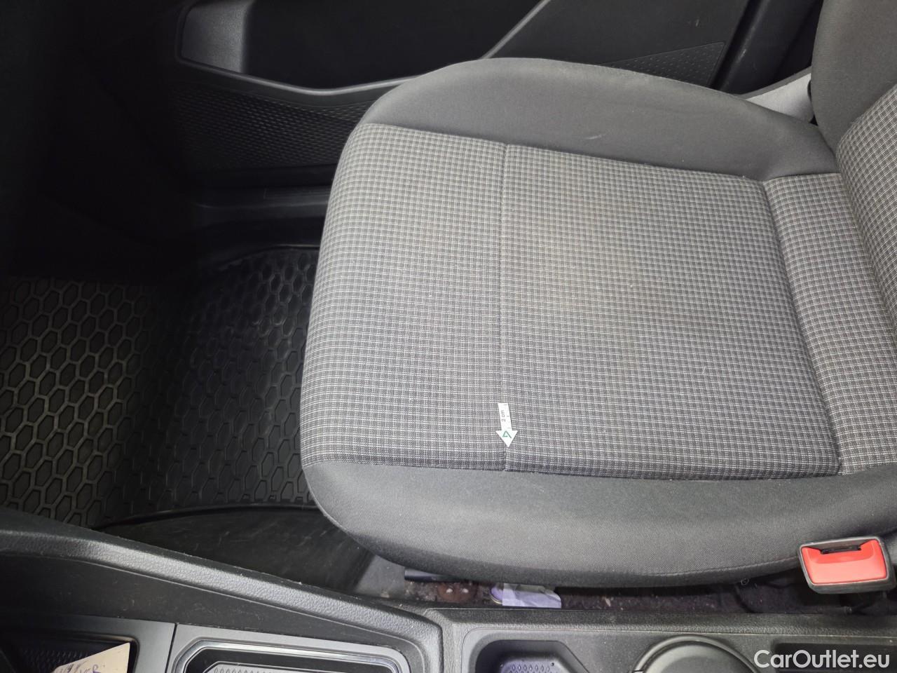  Volkswagen  Caddy Cargo 2.0 TDI 90 kW DSG #26