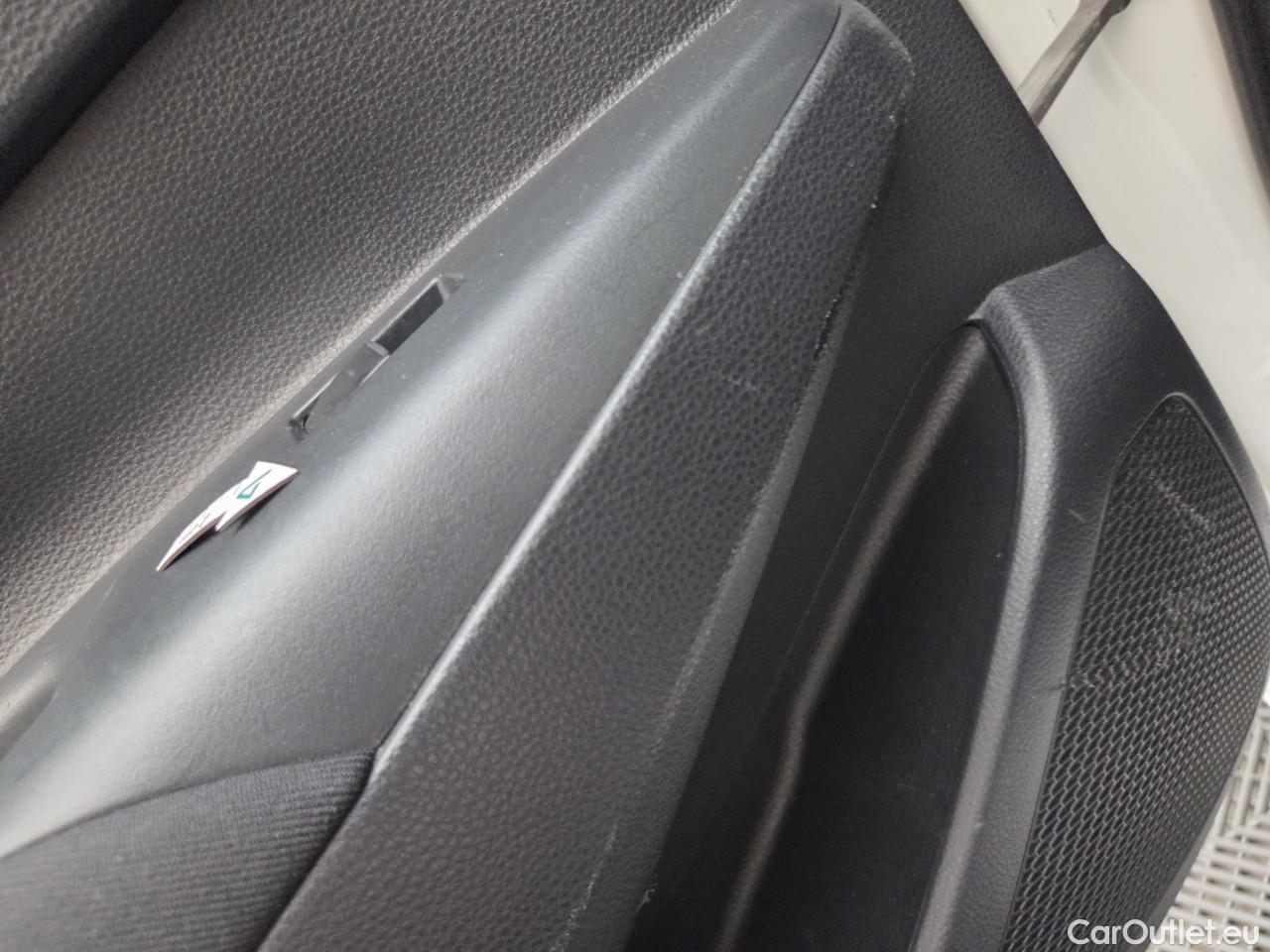  Toyota  Corolla 1.8 Hybrid Business HSD E-CVT #40