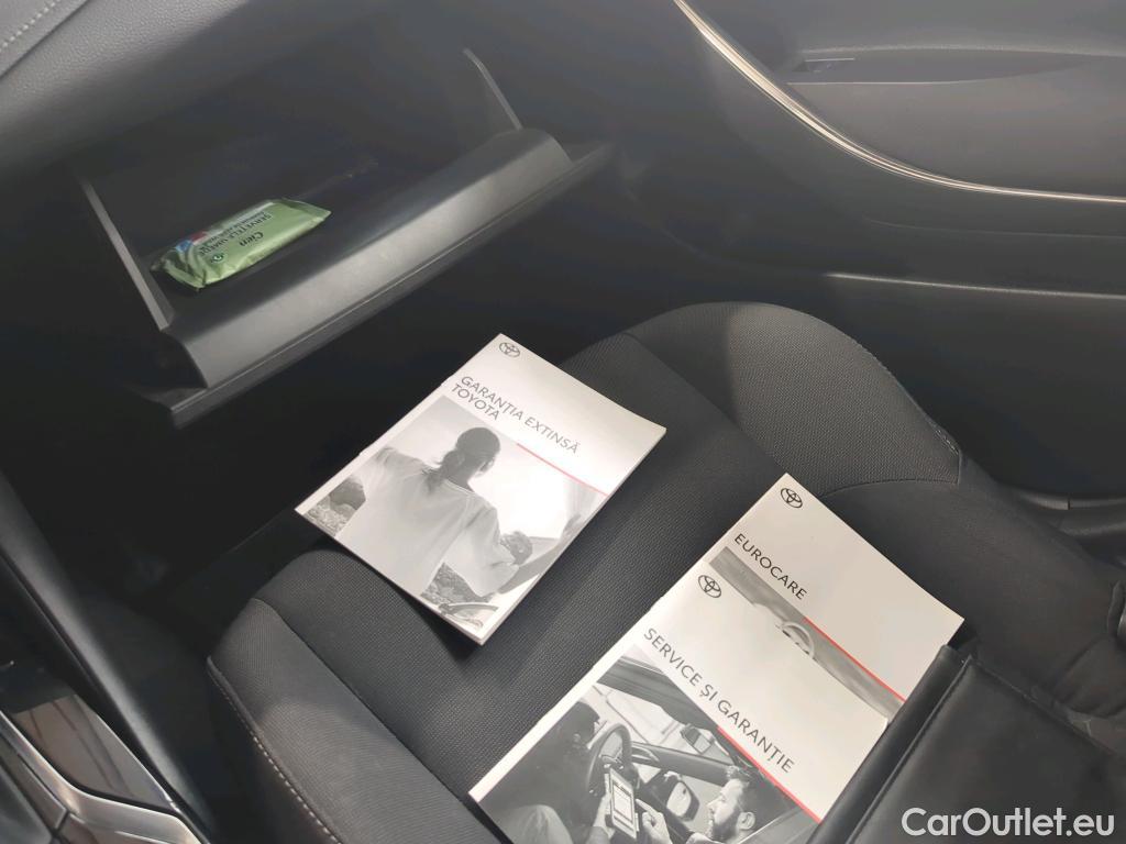  Toyota  Corolla 1.8 Hybrid Dynamic HSD E-CVT #16