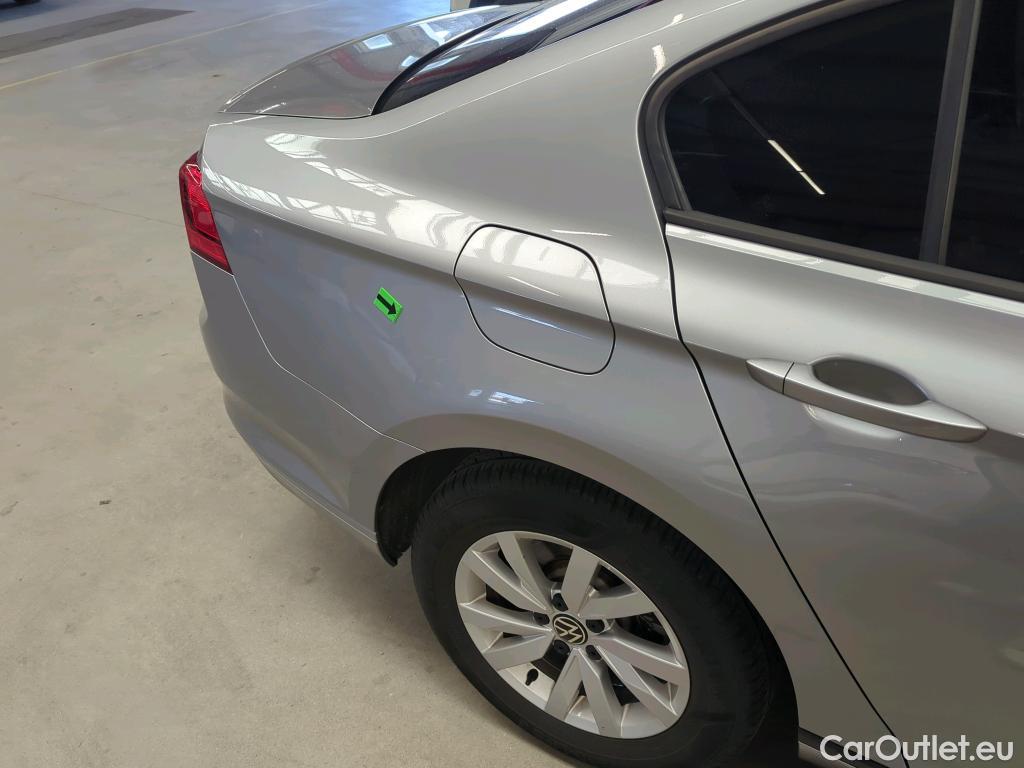  Volkswagen  Passat Advance 1.5 TSI ACT DSG 150 CP #26