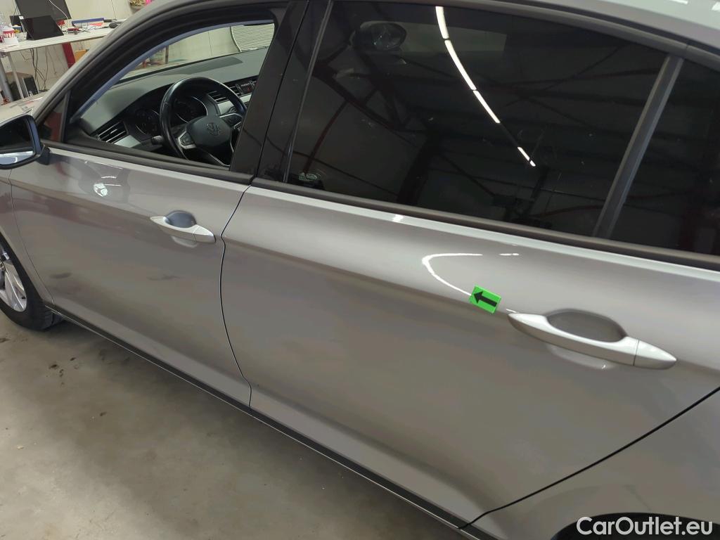  Volkswagen  Passat Advance 1.5 TSI ACT DSG 150 CP #10